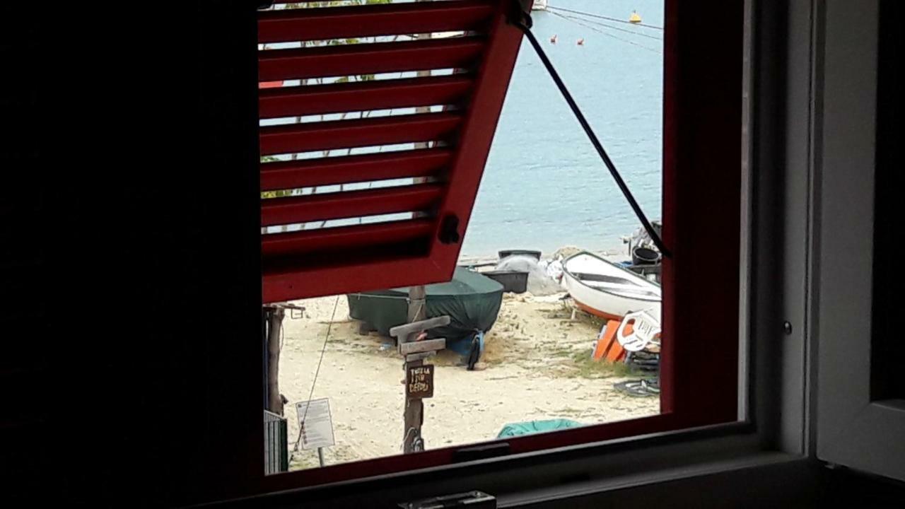 Residenza Lux Fronte Mare Apartment Vado Ligure Bagian luar foto